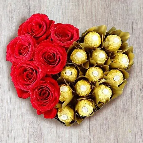 Order Chocolate Bouquet for Sis Combo Online, Price Rs.2045