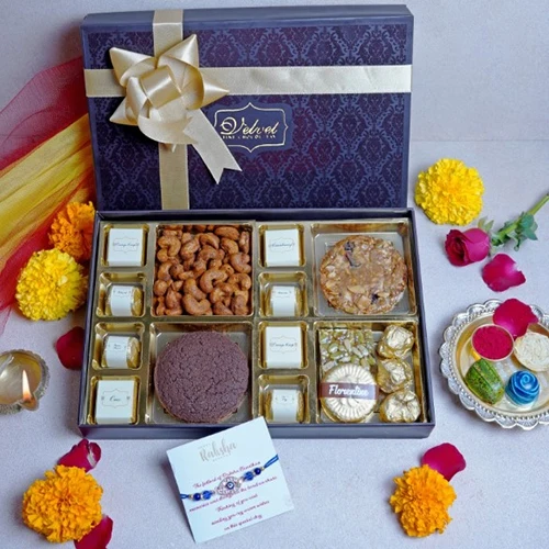 Send Chocolates To Mumbai | Online Chocolate Delivery Mumbai - OyeGifts